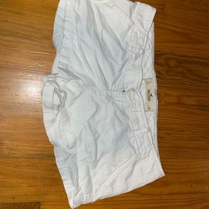 White hollister shorts.